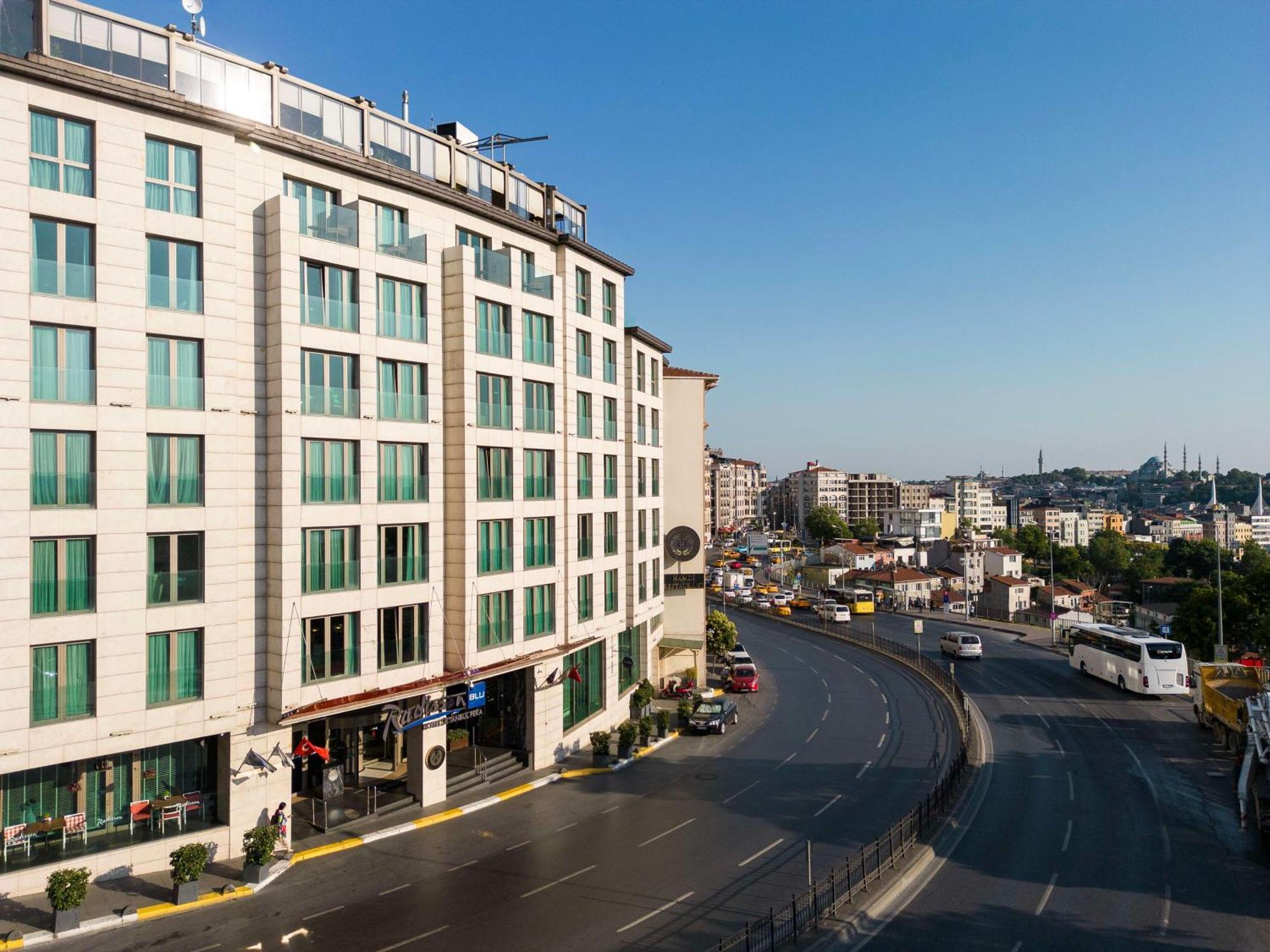 Radisson Blu Hotel Istanbul Pera Bagian luar foto